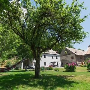 https://le-manoir-appartement-onyx.hotels-rhonealpes.com